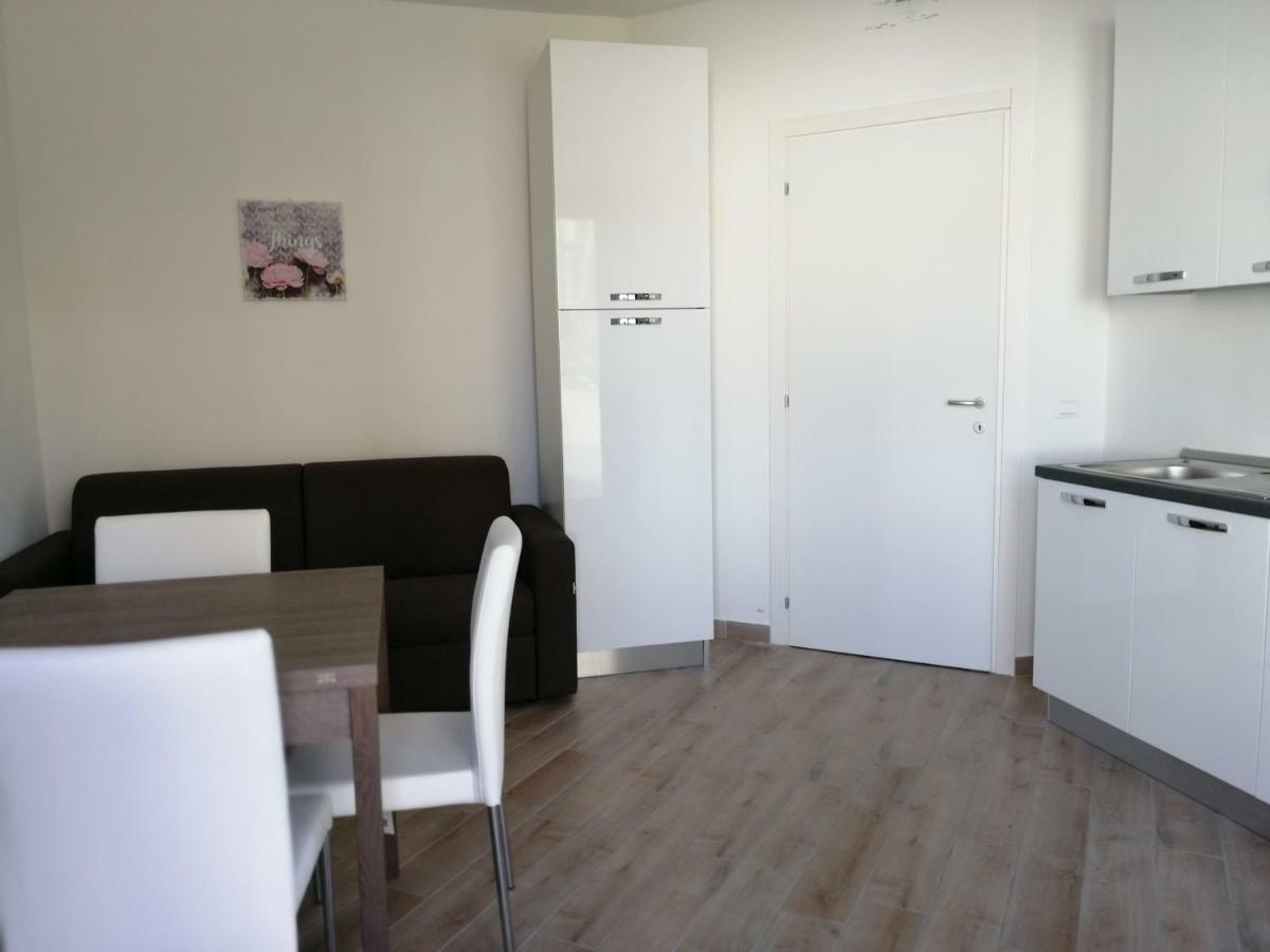 Appartamenti Mareblu Badesi Exterior foto